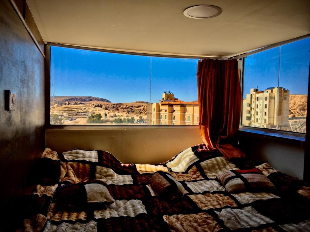 Petra Cabin Hostel วาดี มูซา ภายนอก รูปภาพ